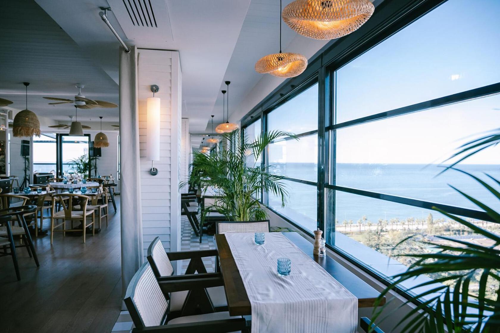 White Apartment Batumi Exterior photo